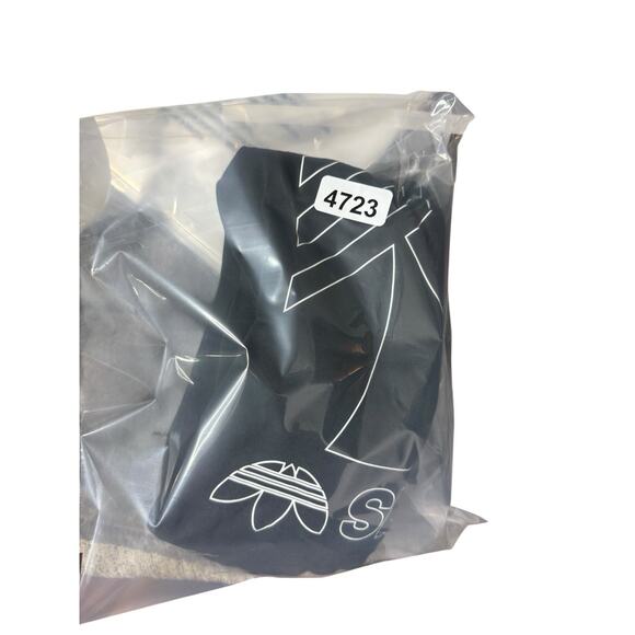 Adidas Urban Outfitters Graphic T-Shirt 3 stripe size large new - Picture 3 of 3